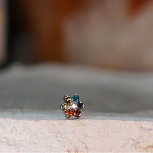 Rainbow Flower Threadless End - Titanium